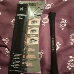 Superhero liner